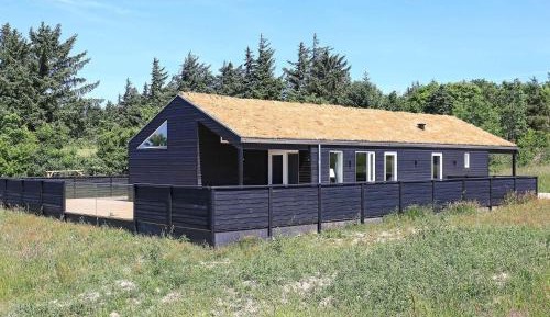 Four-Bedroom Holiday Home