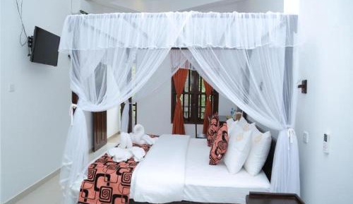 Deluxe Double Room with Garden View