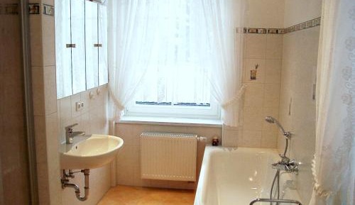 Standard Double Suite