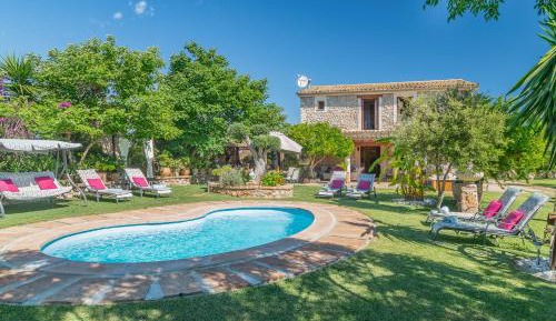 Three-Bedroom Holiday Home 