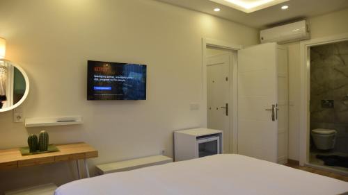 Suite with City View
