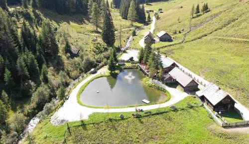 Hütte