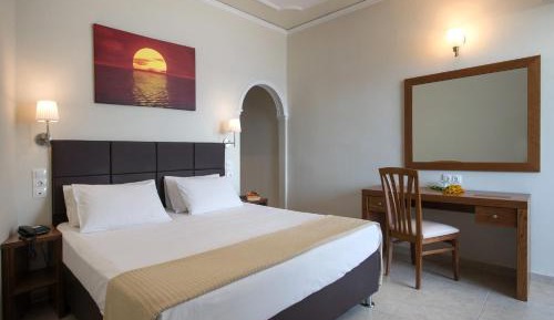 Superior Double or Twin Room with Terrace