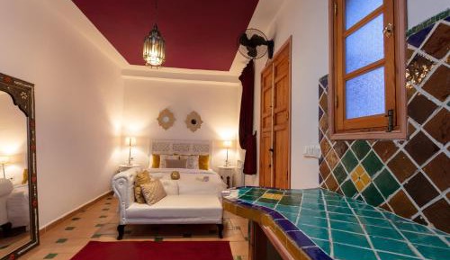 Deluxe Queen Room