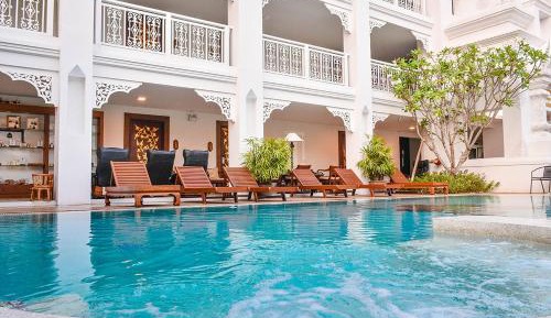 Twin Room with Pool View