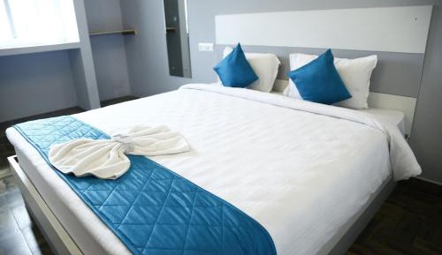 Two-Bedroom Deluxe Apartment