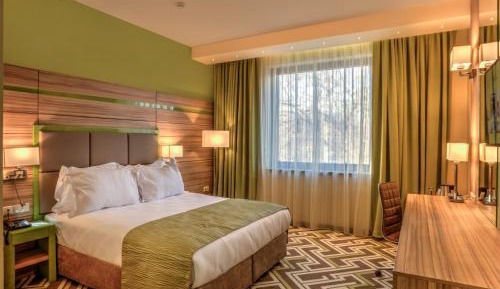 Standard Queen Room - Disability Access