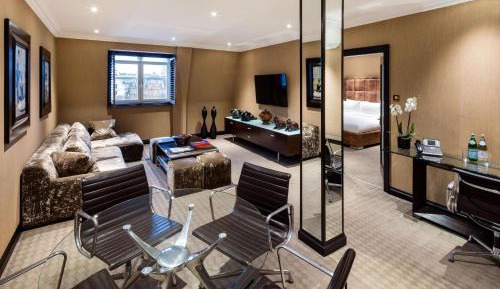 One-Bedroom Suite