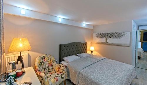 Standard King Room
