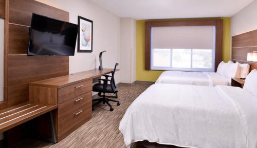 Standard Room with Two Queen Beds