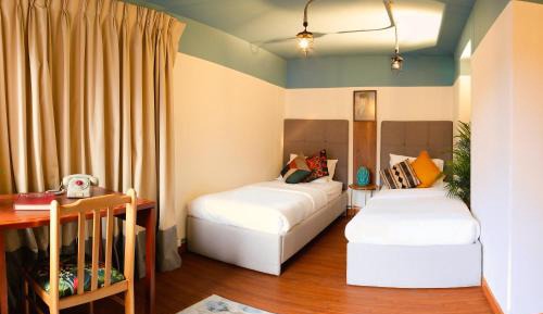 Shared Studio Apartment