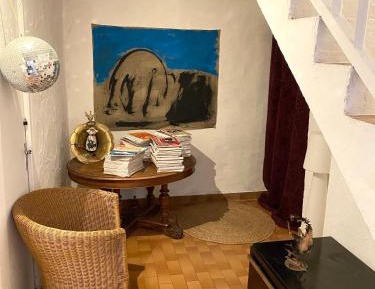 Deluxe Room (2 Adults + 1 Child)