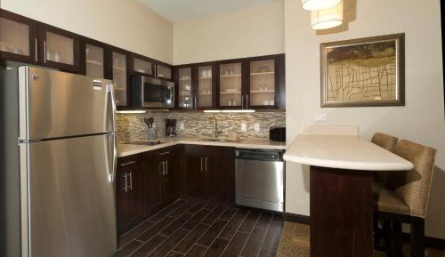 One-Bedroom King Suite