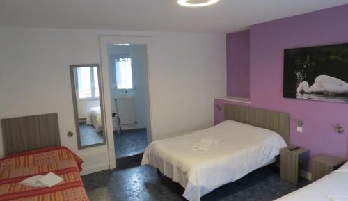 Family Room (2 Adults + 3 Children)