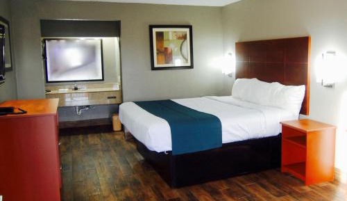 King Room - Disability Access - Smoking