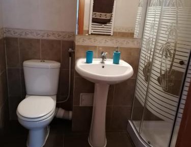 One-Bedroom Apartment (2 Adults)