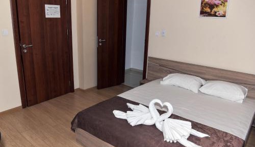 Standard King Room