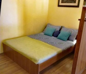 Apartment with Garden View