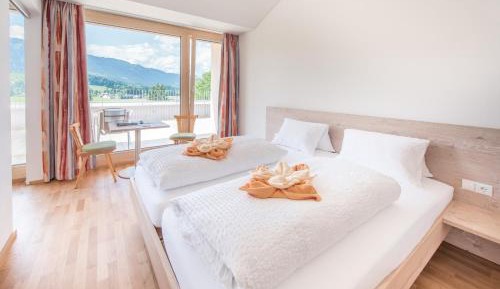 Triple Room with Mountain View