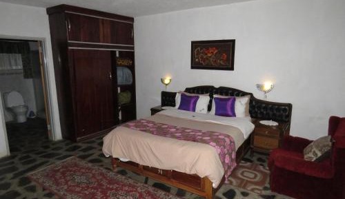 Family Room with Shower