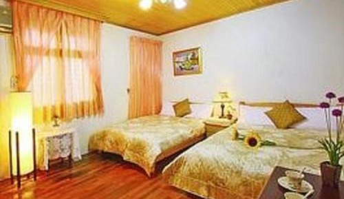 Triple Room with Shared Bathroom