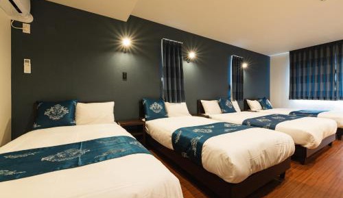 Deluxe Family Room