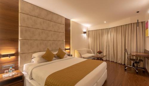 Grand Room with Breakfast