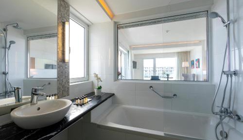 Executive Sea View Room with Outdoor Whirlpool