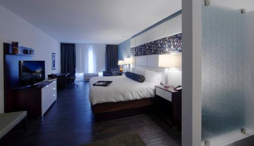 Premium King Room