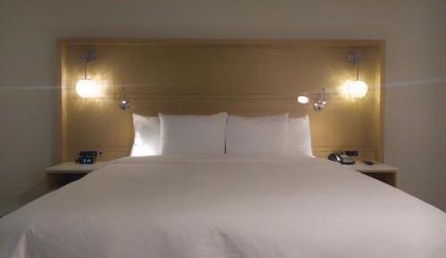 King Room - Non-Smoking