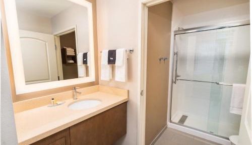 King Studio Suite