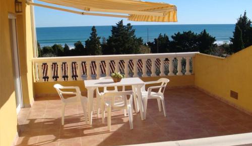 Studio with Sea View