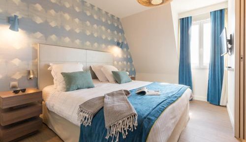 Two-Bedroom Duplex Apartment with Terrace or Balcony (6 People) - Capitanierie Buildings