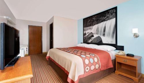 King Room - Disability Access/Non-Smoking