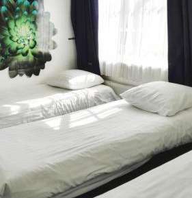 Triple Room with Shared Bathroom