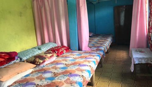 8-Bed Mixed Dormitory Room
