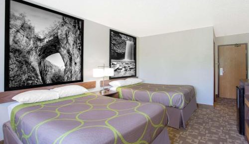 Deluxe Double Room with Two Double Beds - Non-Smoking