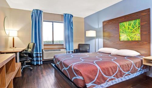 Business Queen Room - Non-Smoking
