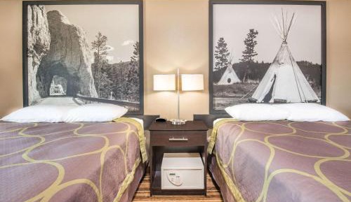 Queen Room with Two Queen Beds - Non-Smoking