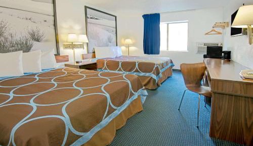 Queen Room with Two Queen Beds - Non-Smoking