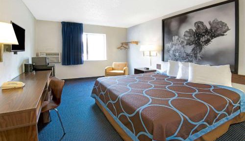 King Room - Non-Smoking