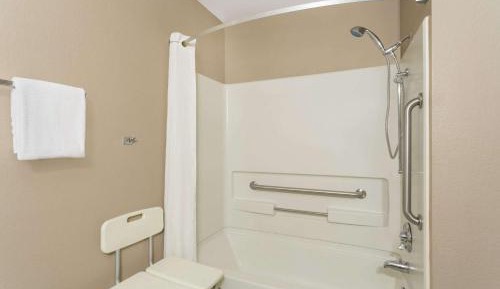 King Room - Mobility Access/Non-Smoking