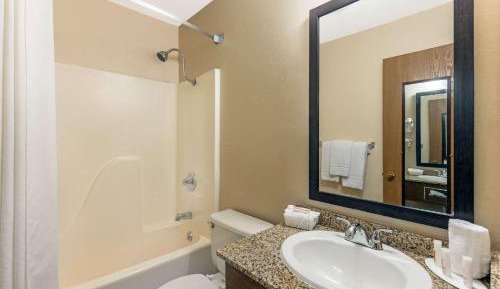Studio Queen Suite with Two Queen Beds - Non-Smoking