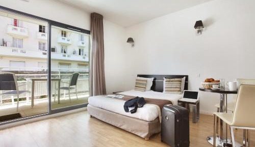 Standard Studio (2 Adults)