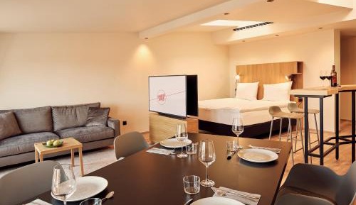 Deluxe Suite