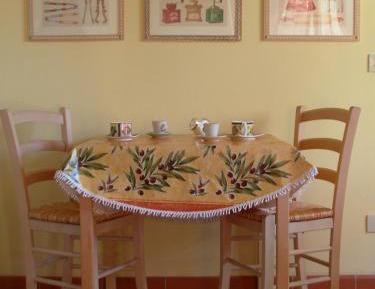 Apartment with Garden View