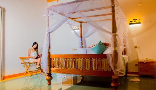 Suite with Garden View