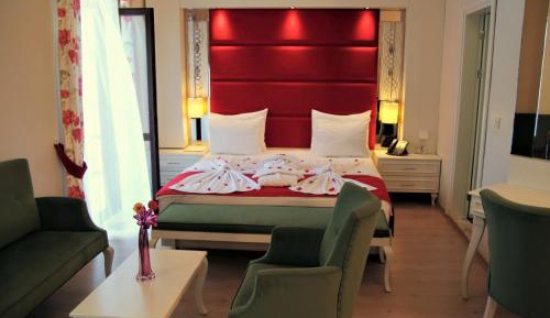King Suite with Spa Bath
