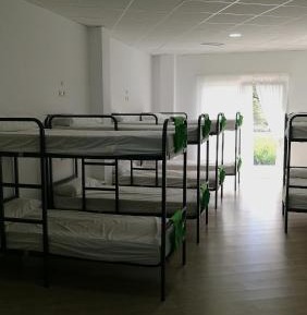 Single Bed in Mixed Dormitory Room