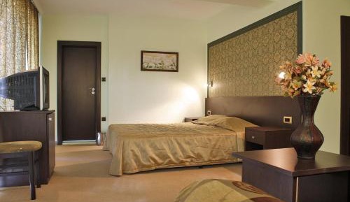 Two-Bedroom Suite with Balcony